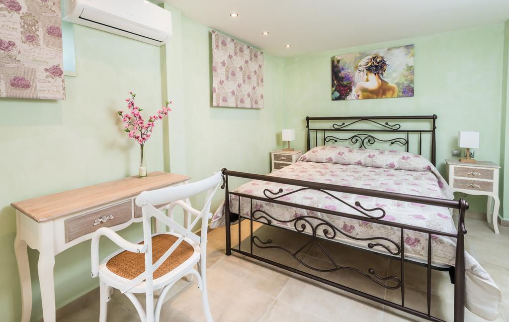 Villa Callisto- Elegant Restored Villa With Pool Yírion Exteriér fotografie